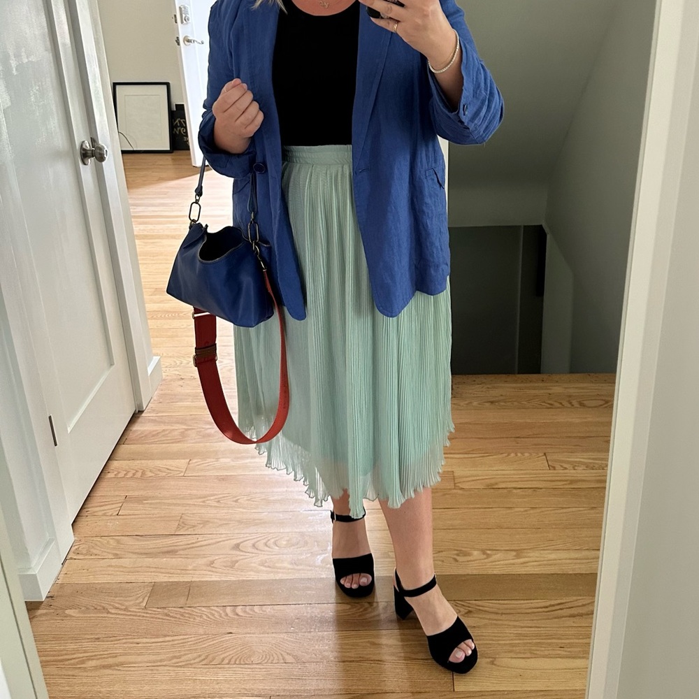Listicle Pleated Midi Mint Green Skirt